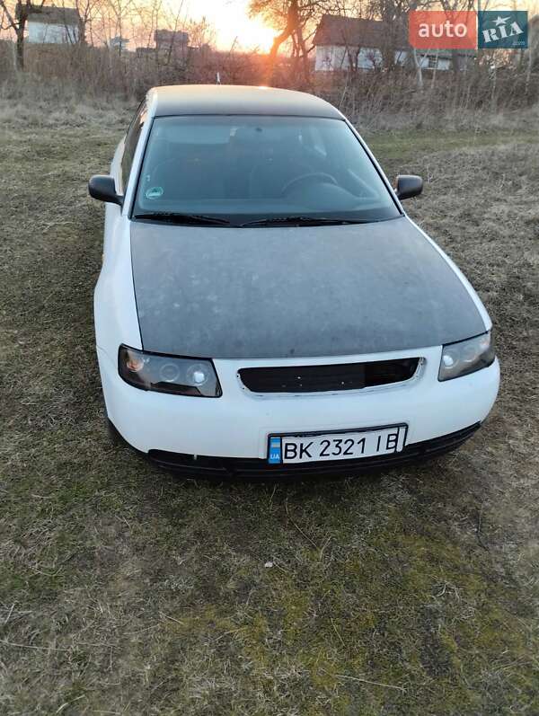Хэтчбек Audi A3 1999 в Ровно