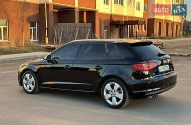 Хэтчбек Audi A3 2016 в 