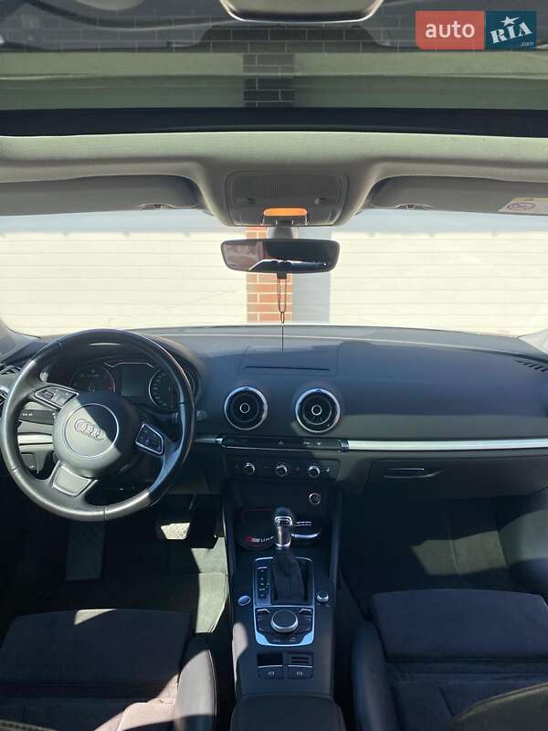 Хетчбек Audi A3 2016 в Києві