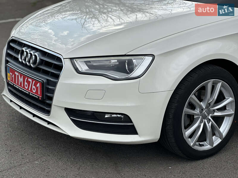 Хэтчбек Audi A3 2015 в Одессе