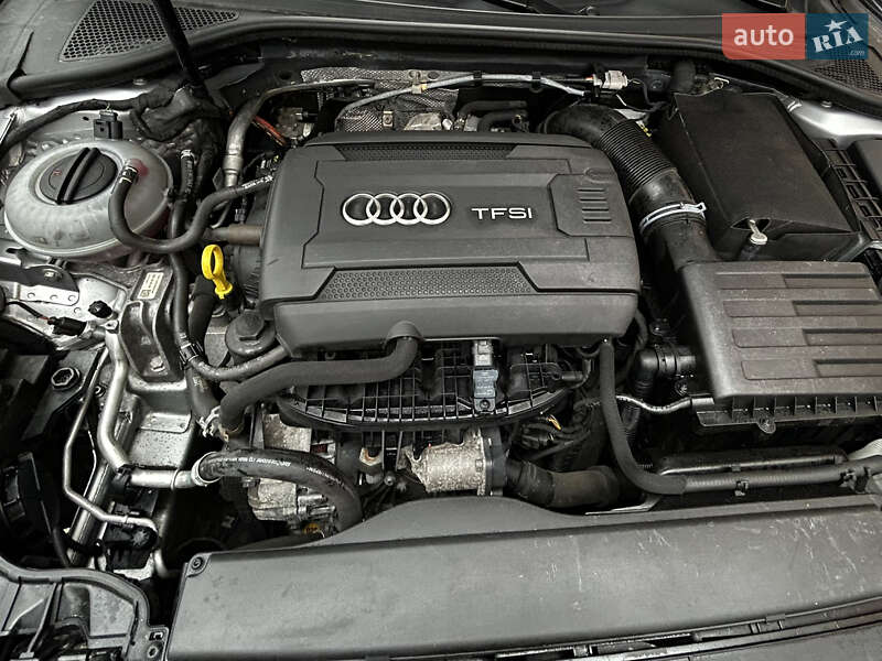 Седан Audi A3 2017 в Киеве