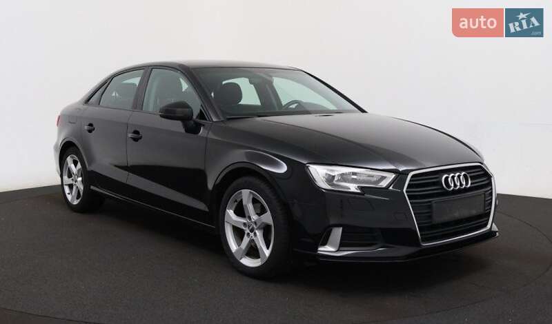 Седан Audi A3 2020 в Луцьку