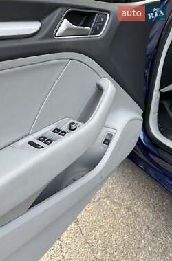 Седан Audi A3 2015 в 