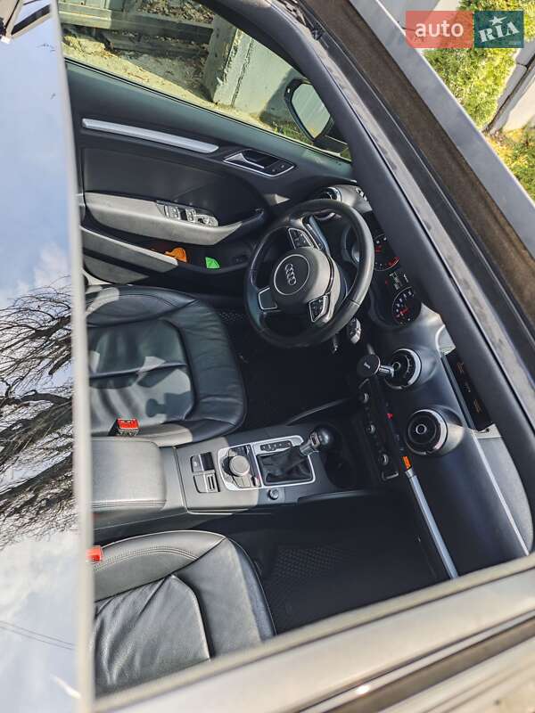 Седан Audi A3 2015 в Киеве