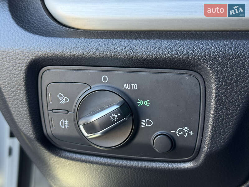 Седан Audi A3 2019 в Киеве фото 49 Седан Audi A3 2019 в Киеве