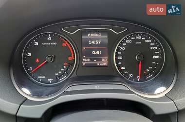 Хэтчбек Audi A3 2016 в 