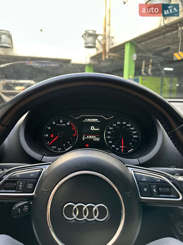 Седан Audi A3 2015 в Киеве