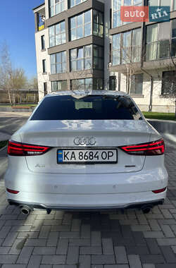 Седан Audi A3 2018 в 