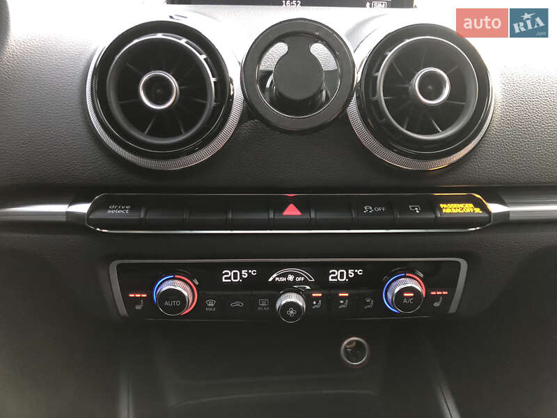 Седан Audi A3 2014 в Києві