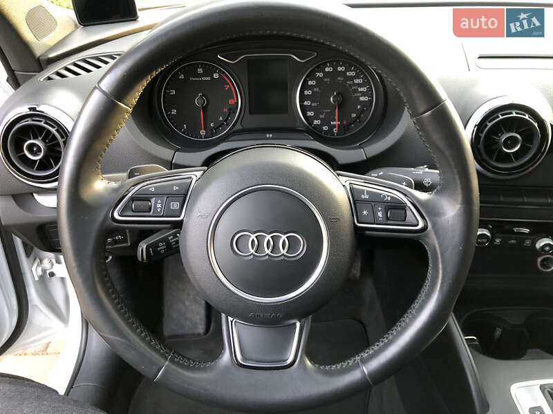 Седан Audi A3 2014 в Києві