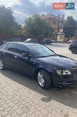 Хэтчбек Audi A3 2012 в 