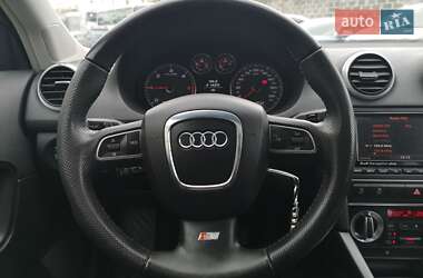 Хэтчбек Audi A3 2010 в 