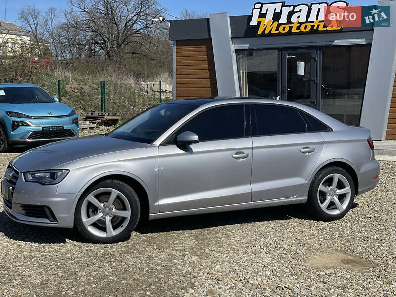 Седан Audi A3 2016 в Стрые