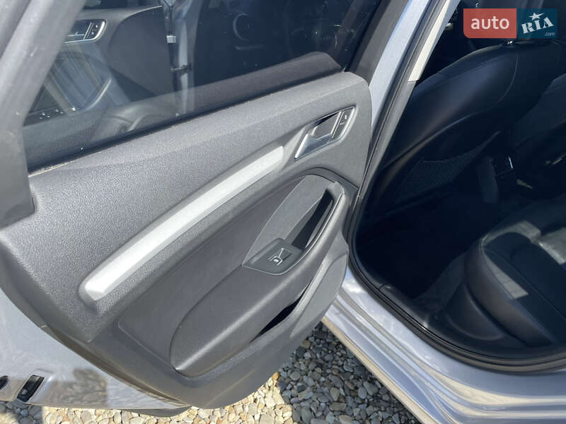 Седан Audi A3 2016 в Стрые