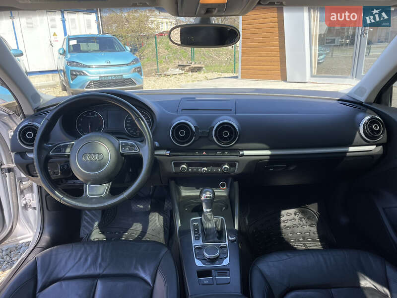 Седан Audi A3 2016 в Стрые