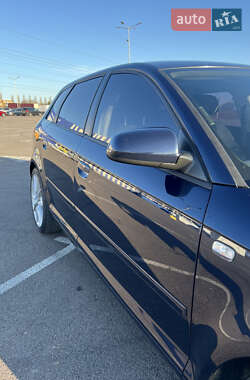 Хэтчбек Audi A3 2005 в 