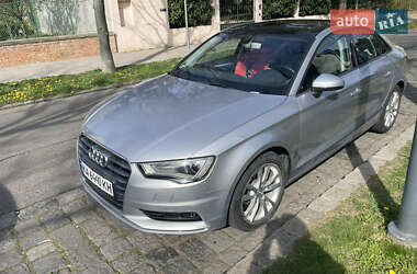 Седан Audi A3 2015 в 
