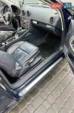 Хэтчбек Audi A3 2006 в 