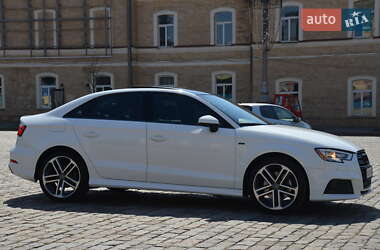 Седан Audi A3 2018 в 