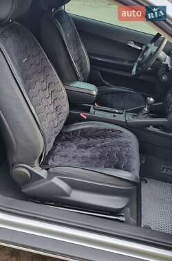 Хэтчбек Audi A3 2004 в 