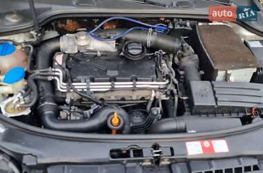 Хэтчбек Audi A3 2004 в 