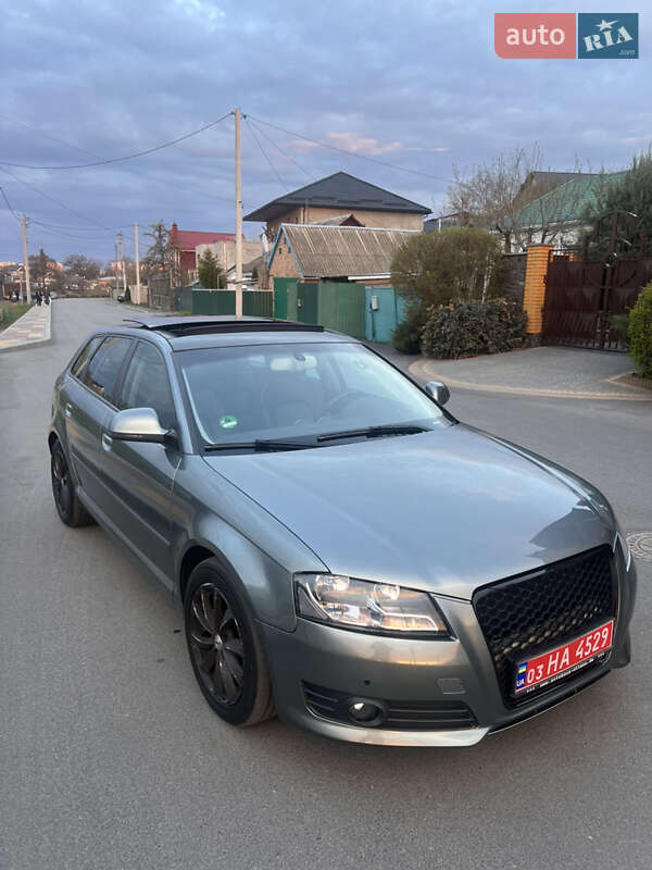 Хэтчбек Audi A3 2008 в 