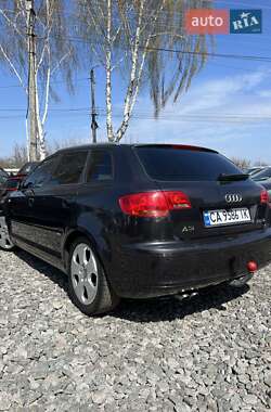 Хэтчбек Audi A3 2005 в 