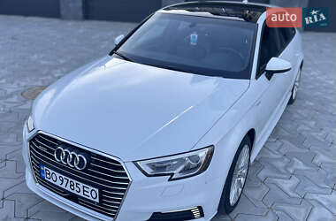 Хэтчбек Audi A3 2017 в 