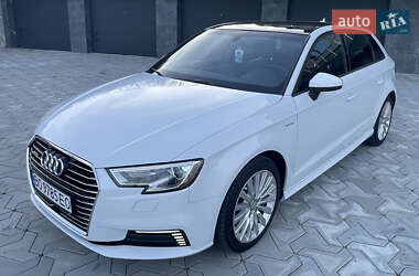 Хэтчбек Audi A3 2017 в 
