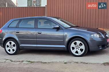 Хэтчбек Audi A3 2006 в 
