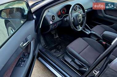 Хэтчбек Audi A3 2006 в 