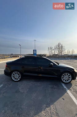 Седан Audi A3 2015 в 