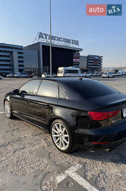 Седан Audi A3 2015 в 