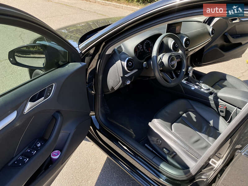 Хэтчбек Audi A3 2015 в Умани