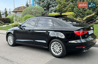 Седан Audi A3 2016 в 