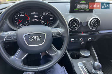 Седан Audi A3 2016 в 