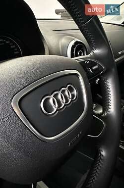 Седан Audi A3 2016 в 