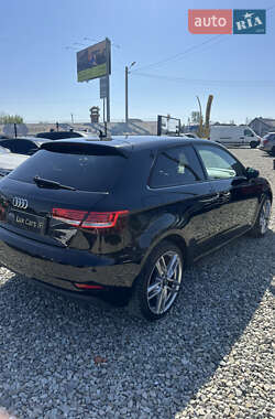 Хэтчбек Audi A3 2017 в 