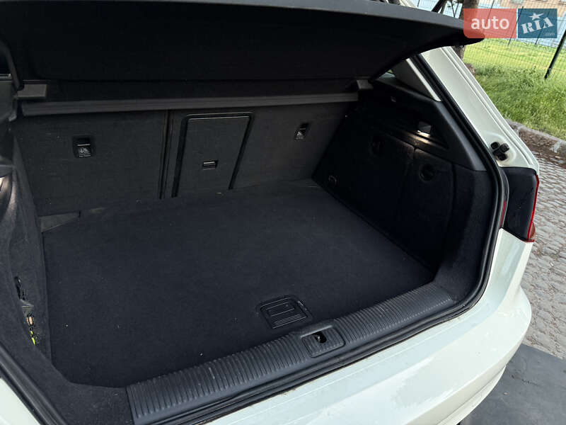 Хетчбек Audi A3 2013 в Кропивницькому
