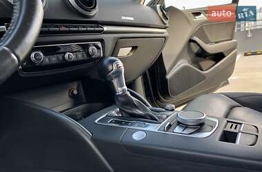 Седан Audi A3 2016 в 