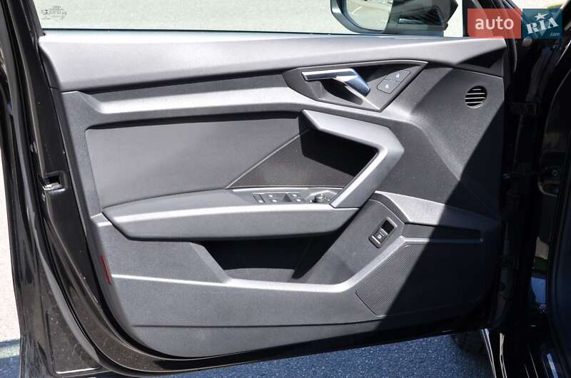 Хэтчбек Audi A3 2021 в Киеве фото 20 Хэтчбек Audi A3 2021 в Киеве