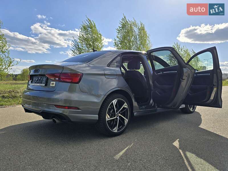 Седан Audi A3 2020 в Киеве