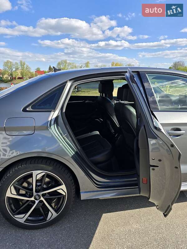 Седан Audi A3 2020 в Киеве