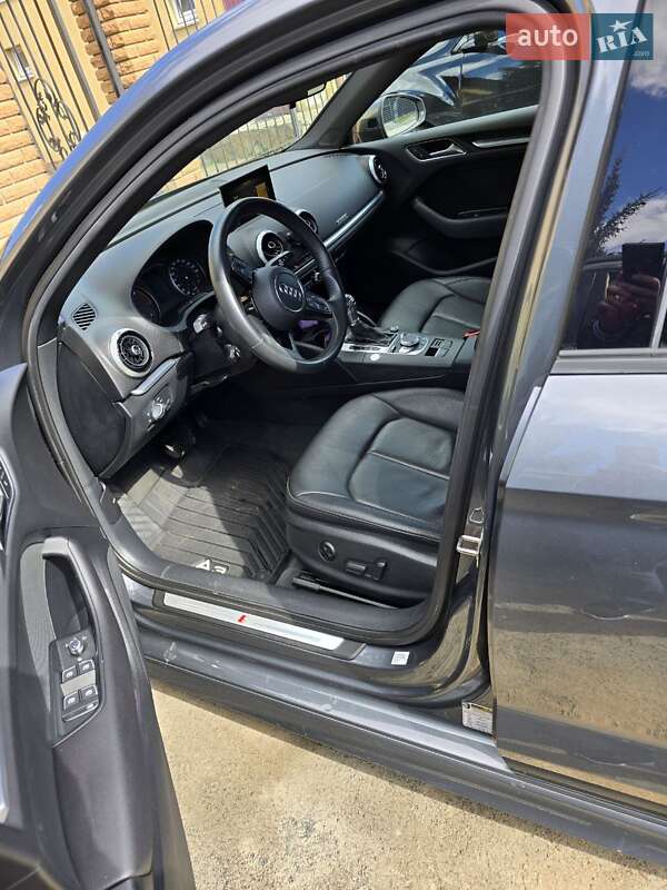 Седан Audi A3 2020 в Киеве