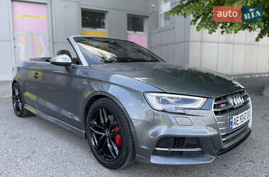 Кабриолет Audi A3 2015 в 