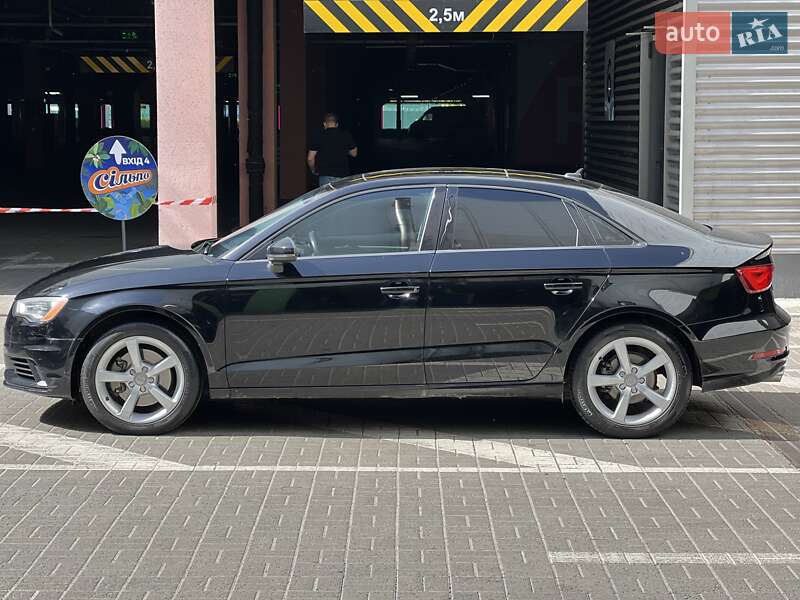 Седан Audi A3 2014 в Киеве