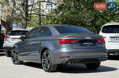 Седан Audi A3 2019 в 