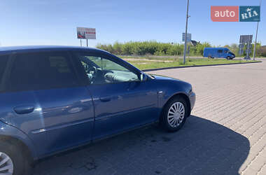 Хэтчбек Audi A3 2001 в 