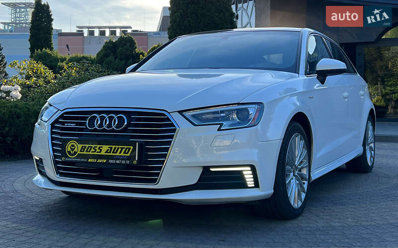 Хэтчбек Audi A3 2016 в Львове