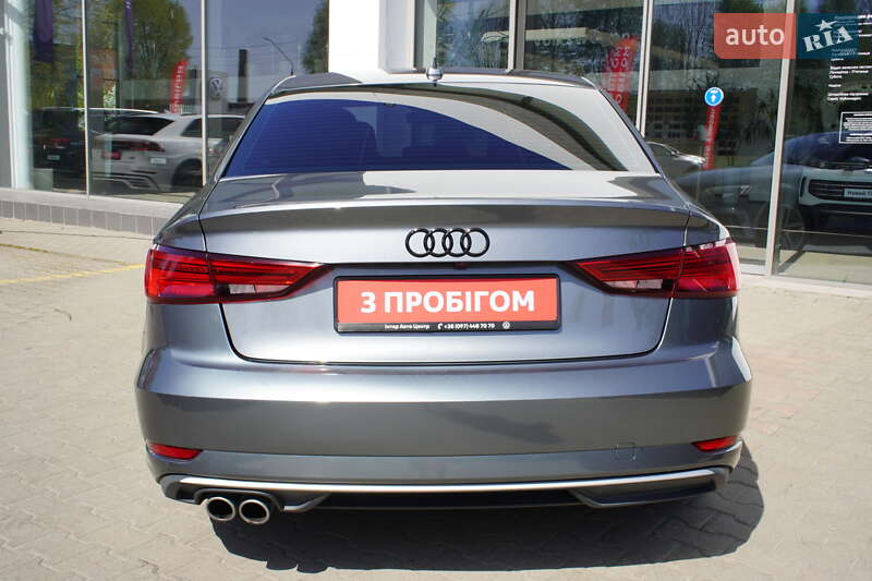 Седан Audi A3 2017 в Житомире